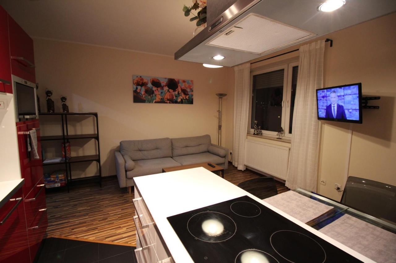 Apartament Podgorna 12 Torun Bagian luar foto