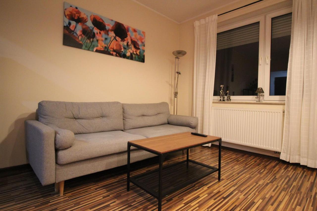 Apartament Podgorna 12 Torun Bagian luar foto