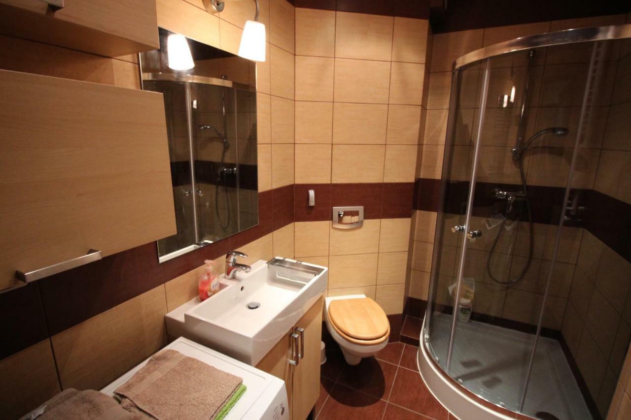 Apartament Podgorna 12 Torun Bagian luar foto