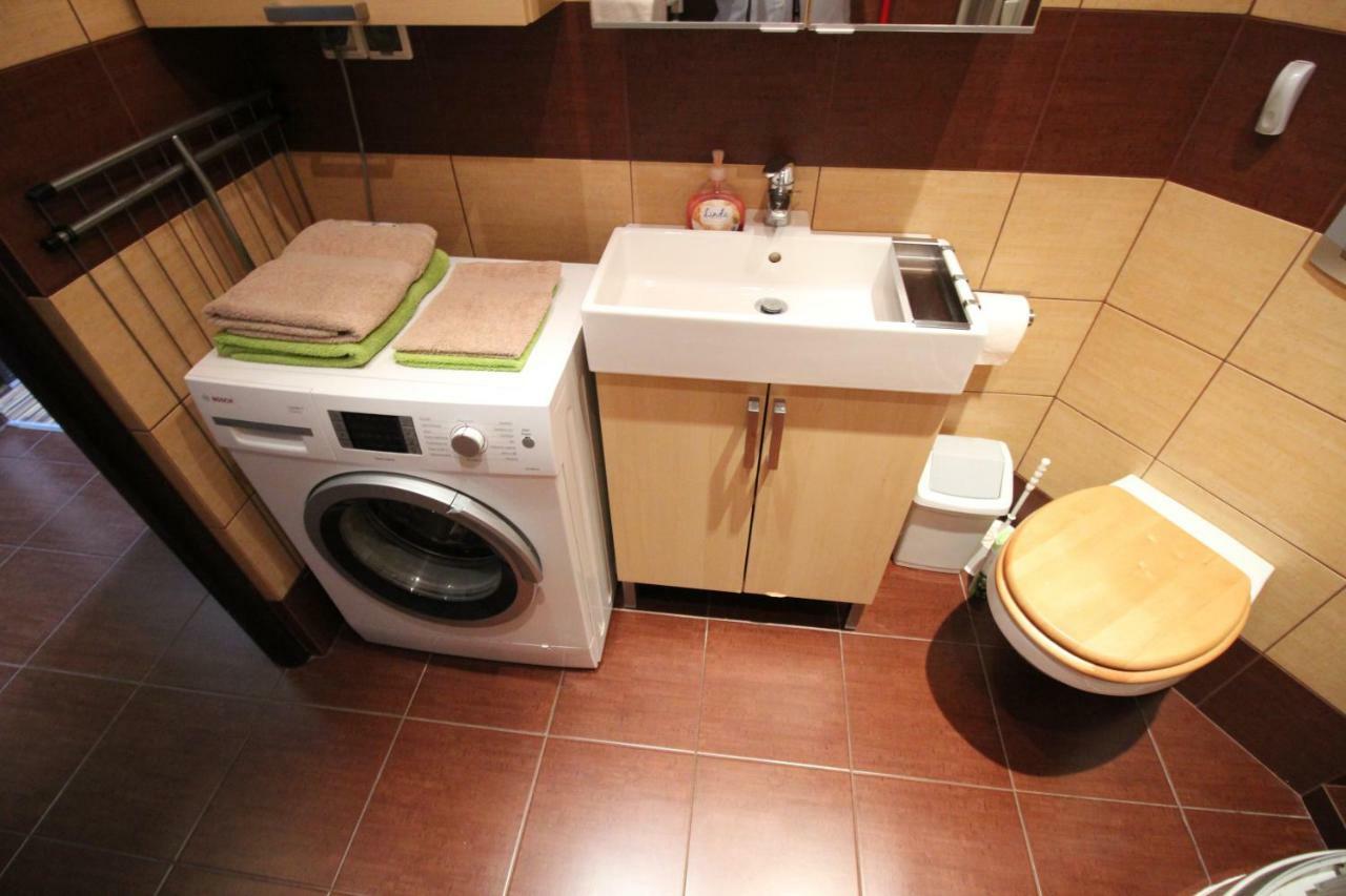 Apartament Podgorna 12 Torun Bagian luar foto