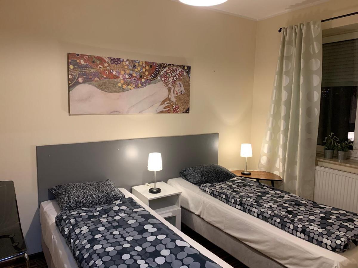 Apartament Podgorna 12 Torun Bagian luar foto